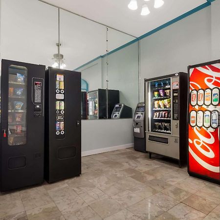 Rodeway Inn Conference Center ボーモント エクステリア 写真