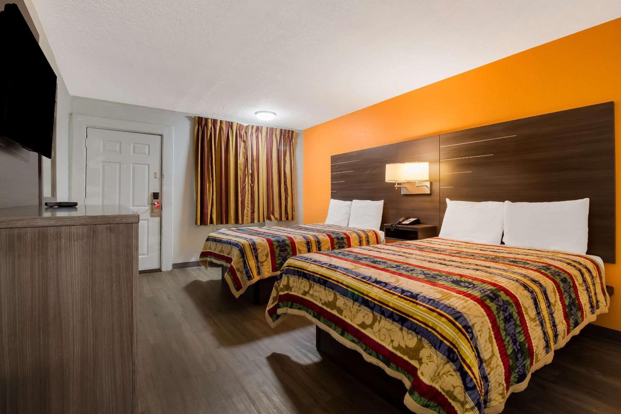 Rodeway Inn Conference Center ボーモント エクステリア 写真