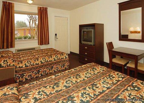 Rodeway Inn Conference Center ボーモント 部屋 写真