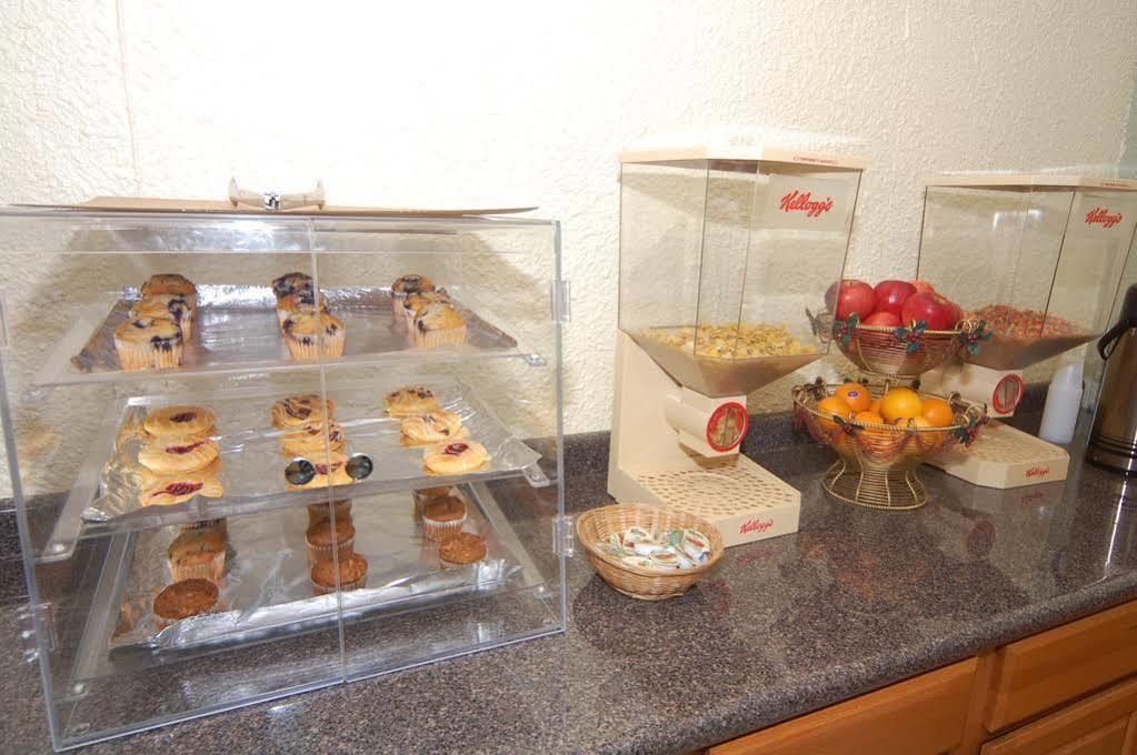 Rodeway Inn Conference Center ボーモント エクステリア 写真